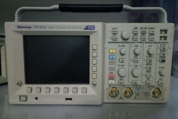 TDS3032C 300MHz ֟ɹʾ